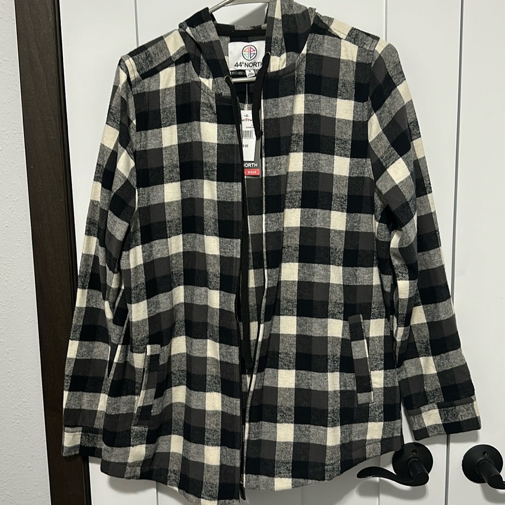 Plaid zip up hoodie with front pockets
